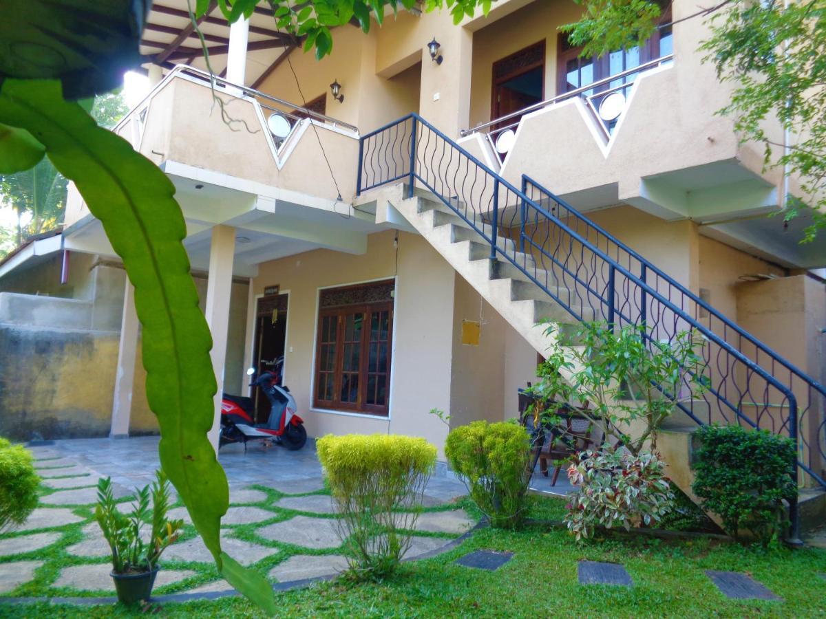 De Fancy House Ξενοδοχείο Unawatuna Εξωτερικό φωτογραφία